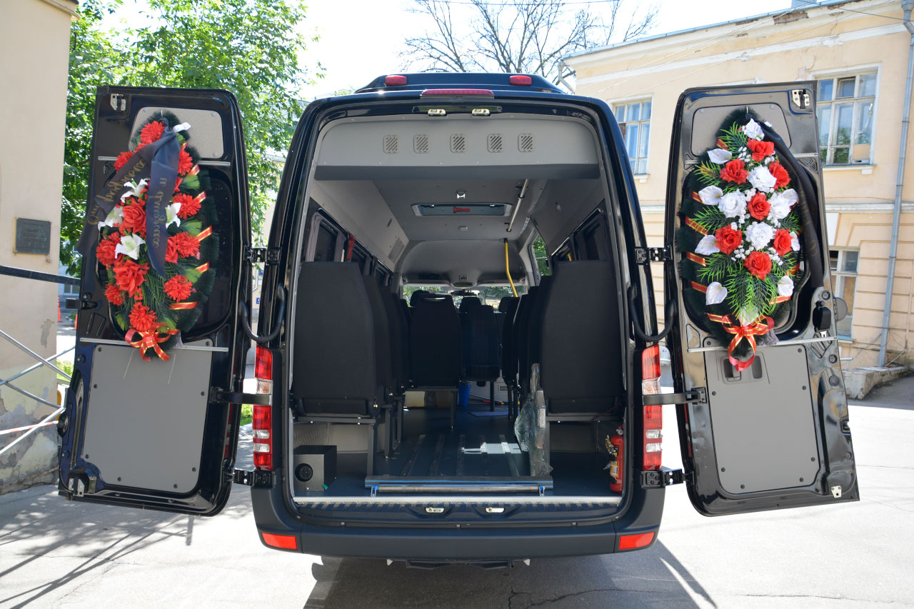 uslugi_katafalnogo_transporta_dlya_predpriyatiy_3
